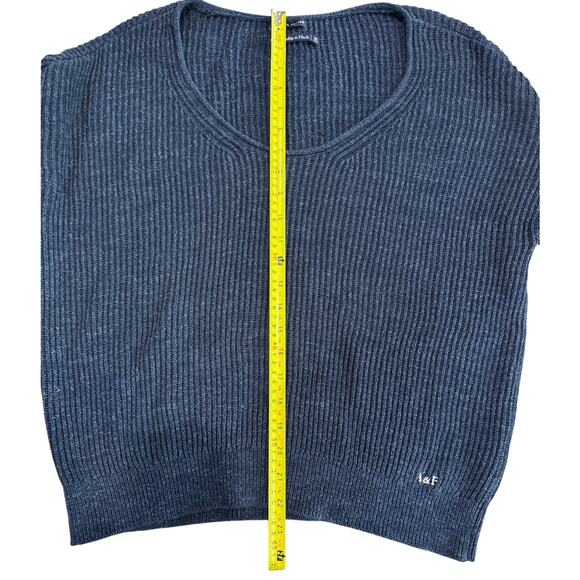 Abercrombie & Finch Knit Scoop Neck Sweater - Picture 4 of 7